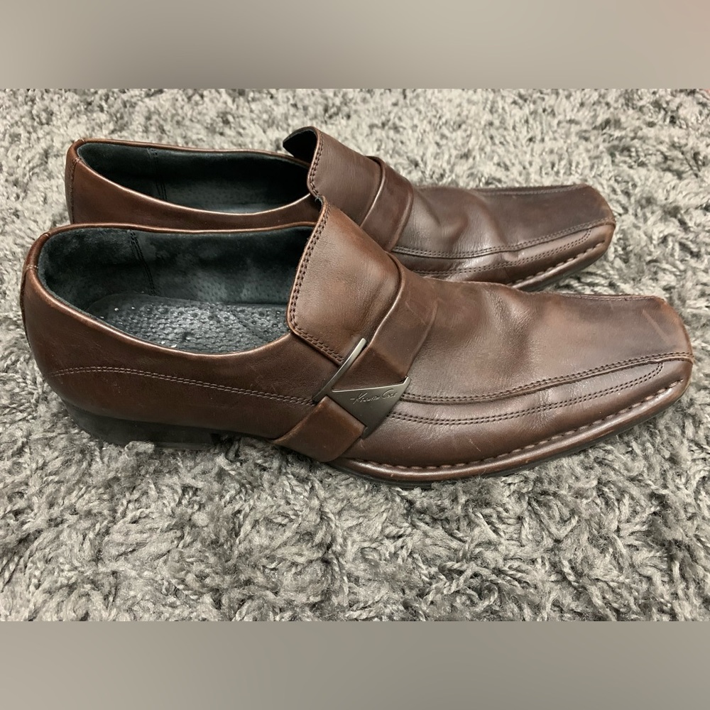 Kenneth Cole brown leather shoes, size 10